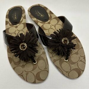 Coach Suki Fringed Leather Thong Sandal Signature C Brown Khaki Women’s Size 8.5